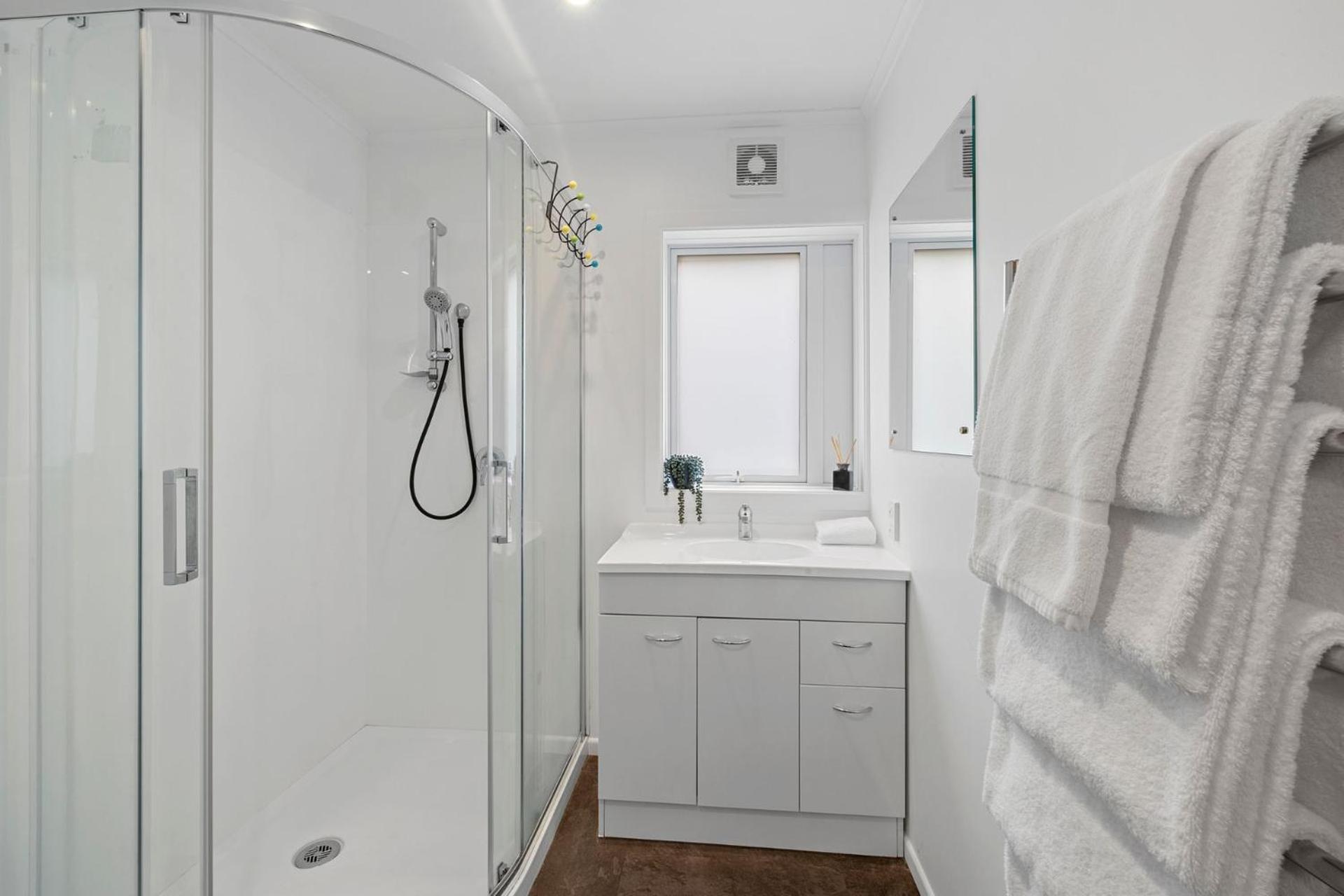 Apartamento Wow On Wanaka Bay New Plymouth Exterior foto